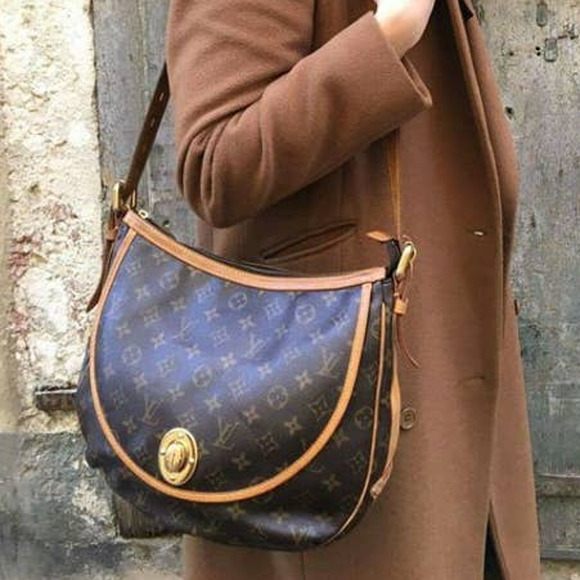 Louis Vuitton Handbags - 💎✨Authentic✨💎 Louis Vuitton Tulum GM Monogram Brown